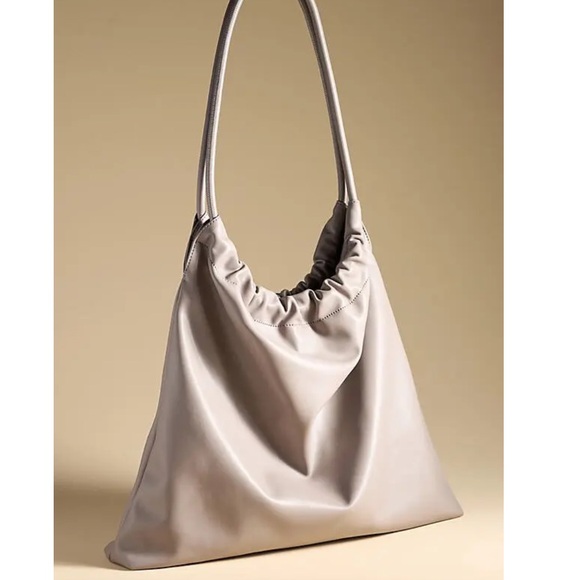 Anthropologie Handbags - NWT Anthropologie Large Scrunch Tote